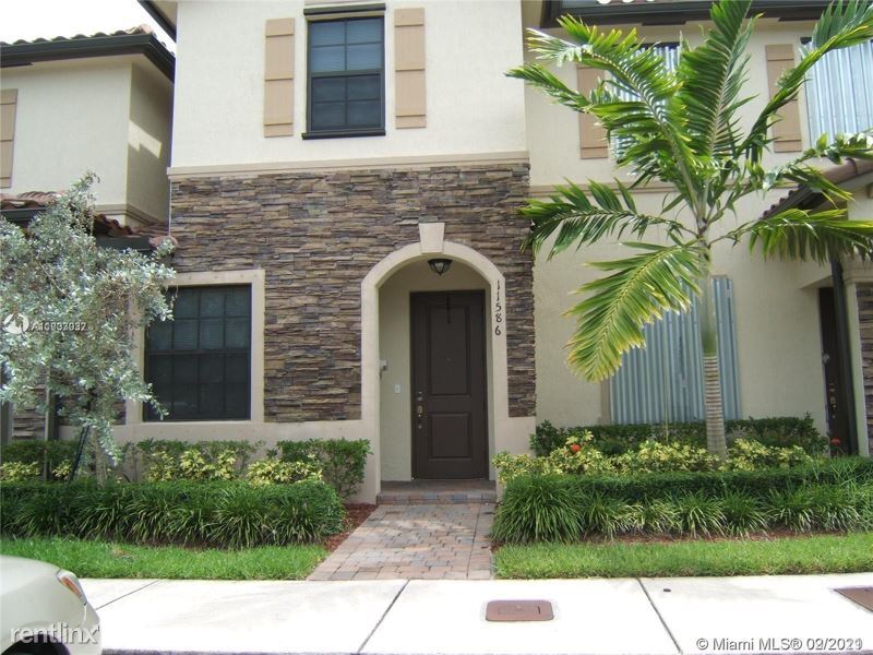 Primary Photo - 3 br, 2 bath Townhome - 25240 SW 108th Ave