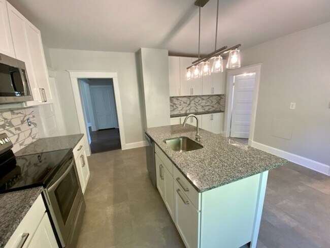 Foto del edificio - 3 Elliott Rd