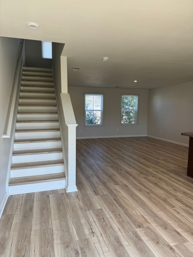 Foto del edificio - Price & Location!
