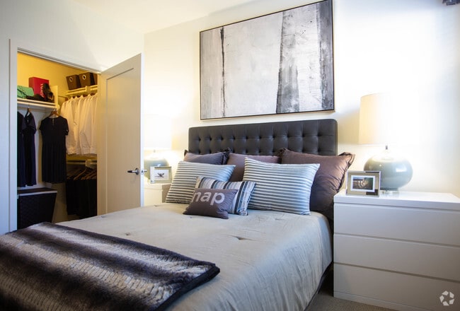 1BR, 1BA-804 SF - Tempo Riverpark