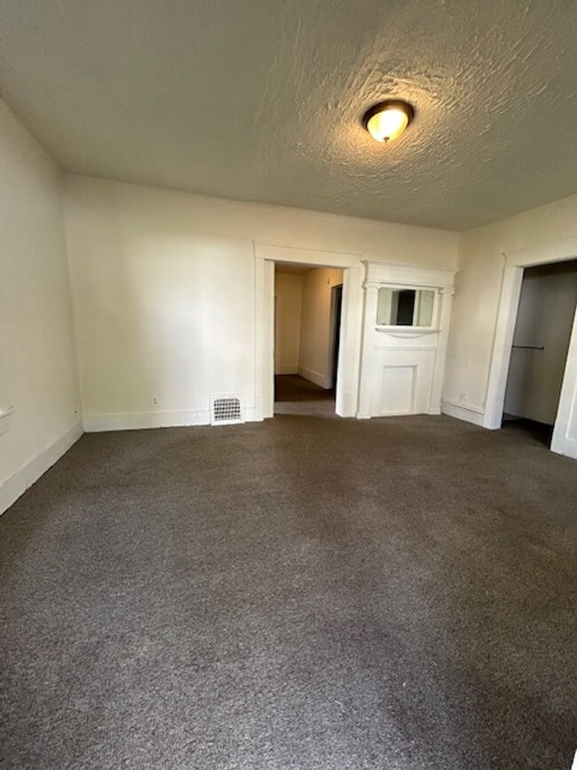 Building Photo - University Park 5BR/2BA—Walkable to UA, Fl...