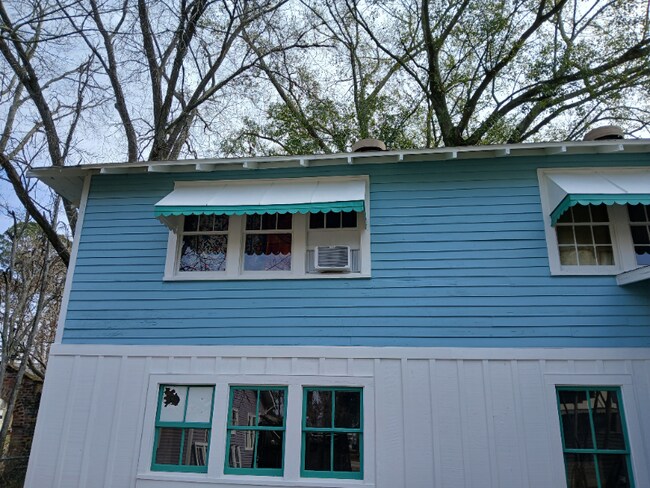 Foto del edificio - 617 Lafayette St