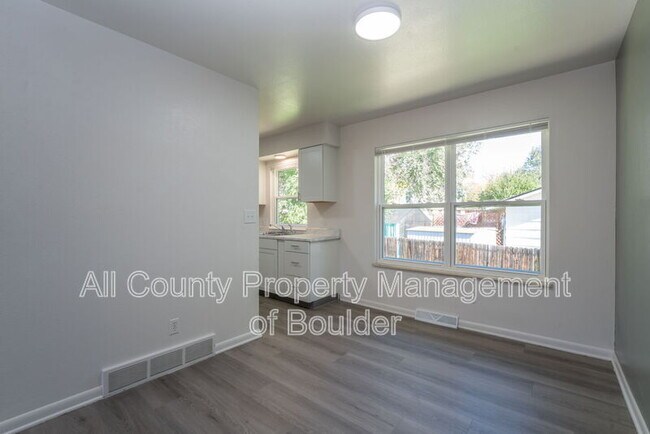 Foto del edificio - 1542 Lamplighter Dr