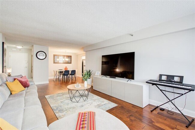 Foto del edificio - 2479 Peachtree Rd NE