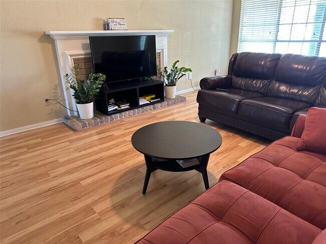 Foto del edificio - 3614 Green Fields Dr
