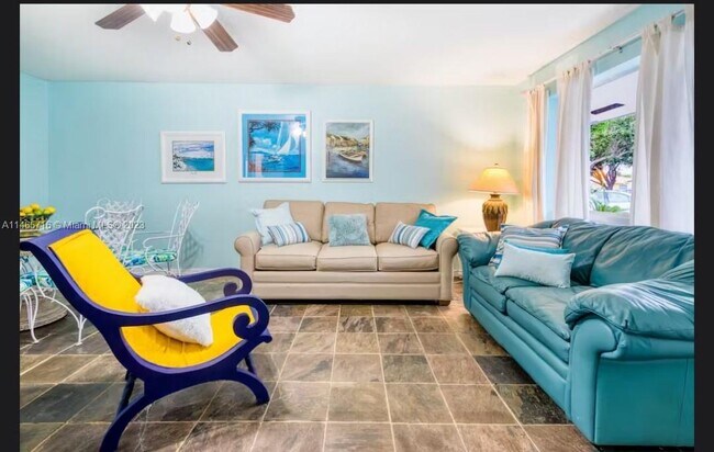Foto del edificio - 1682 NE 56th Ct