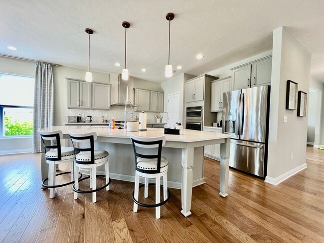 Building Photo - Large Executive home in Beavercreek Well d...