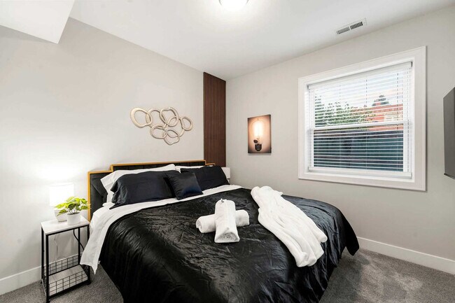 Foto del edificio - 2207 W 18th St