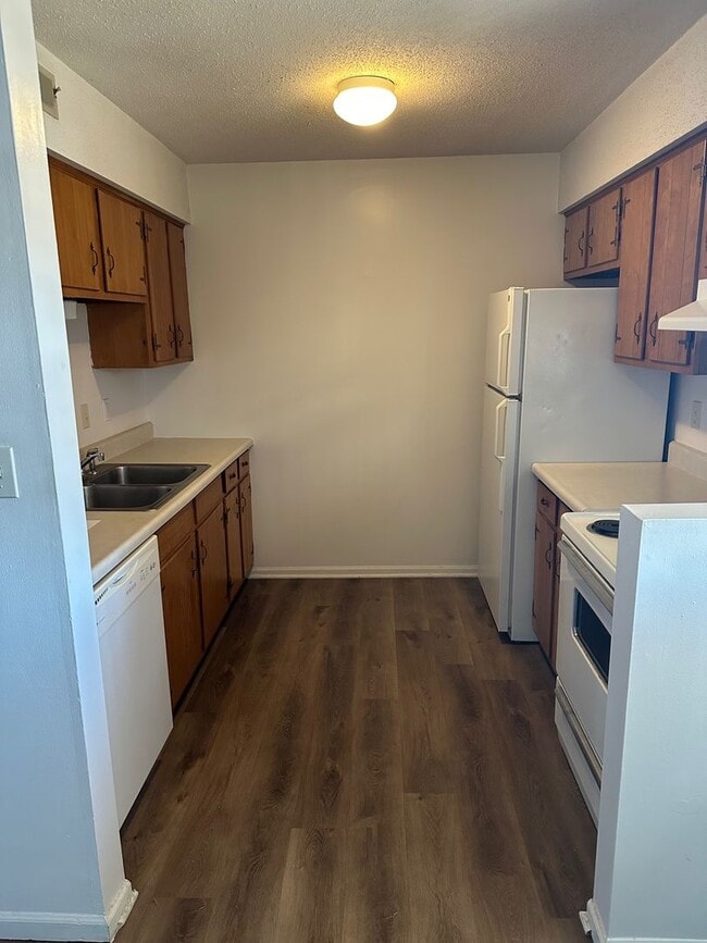 Interior Photo - Stadium Apartments