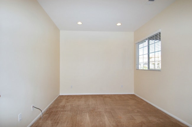 Foto del edificio - 27191 Golden Field Ct