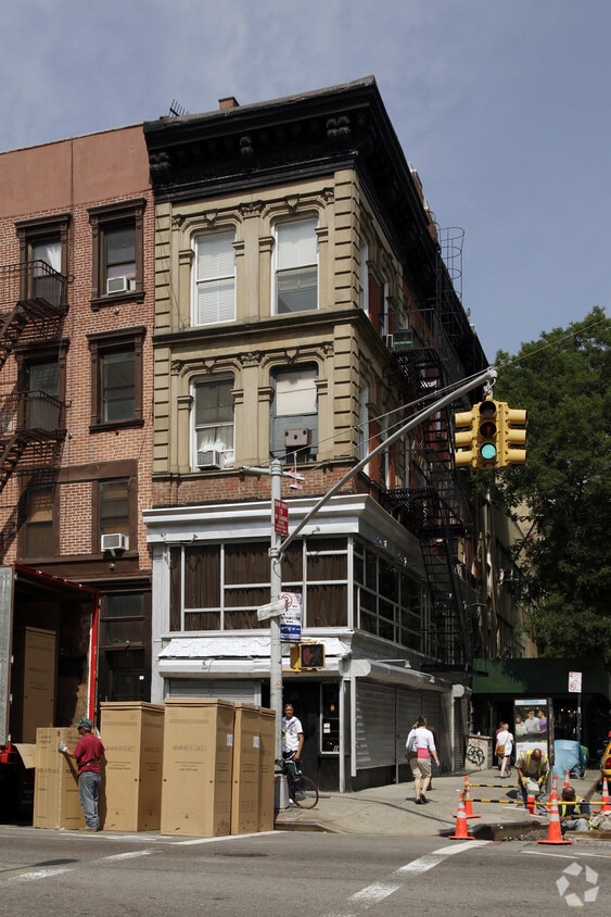 Building Photo - 25 Avenue A