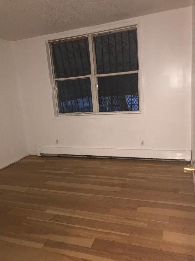 Foto del edificio - 1034 Tiffany St