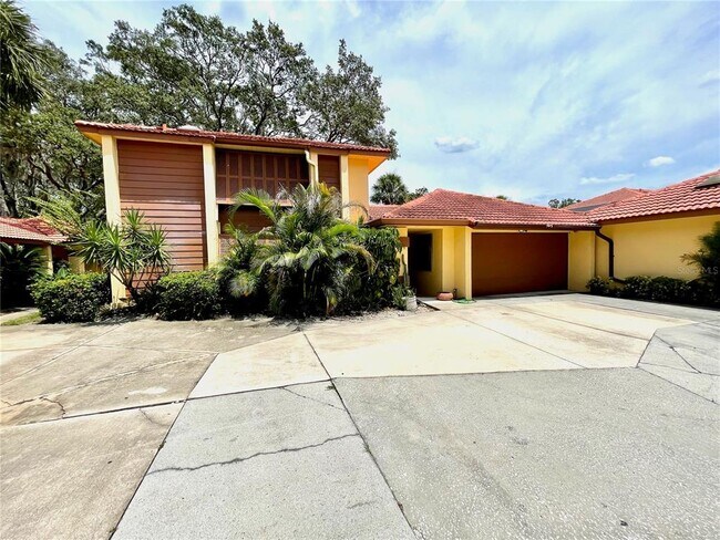 Building Photo - 5019 Nassau Cir