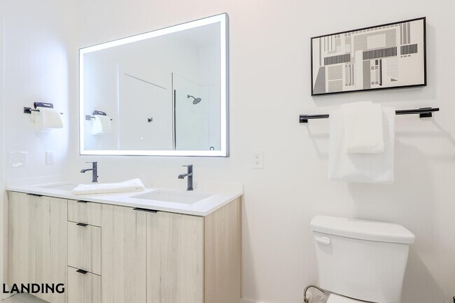 Foto del edificio - 2623 Keene St