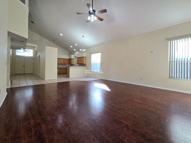 Building Photo - Spacious 4-Bedroom Home Available Now at P...