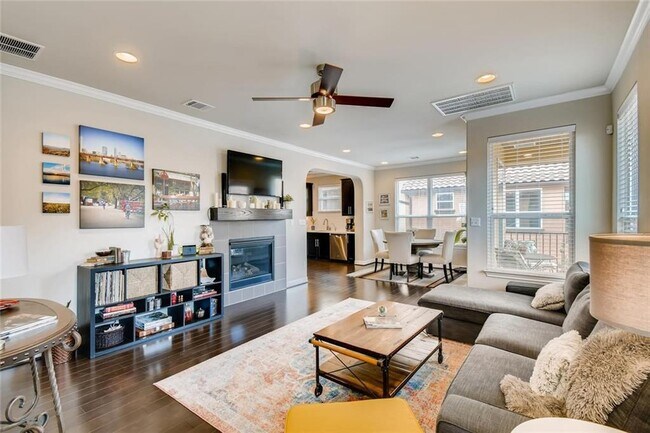 Building Photo - 11913 Terraza Cir