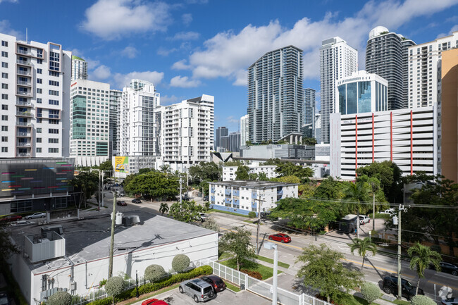 Building Photo - Brickell West Apartments