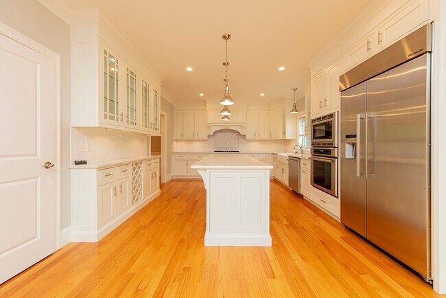 Foto del edificio - 33 Liberty Ave