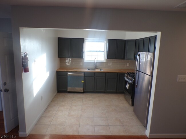 Foto del edificio - 439 S 11th St