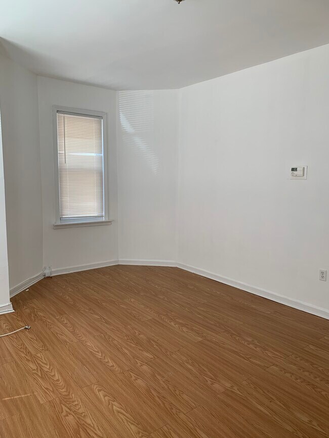 Foto del edificio - 117 Cedar Ave