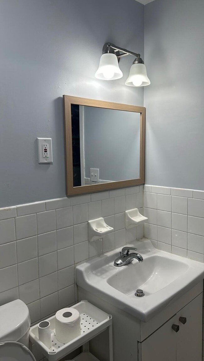 Foto del edificio - 1200 Woodycrest Ave