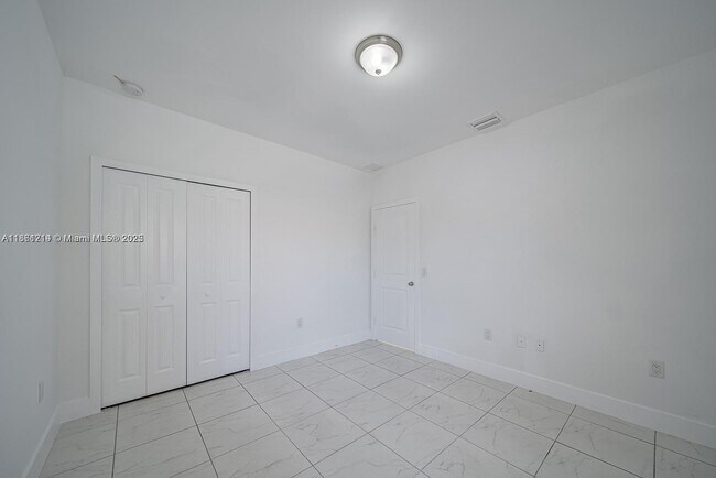 Foto del edificio - $3,000MONTHLY;14750 NE 7TH AVE #1475 MIAMI...