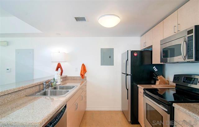 Foto del edificio - 425 W Beech St