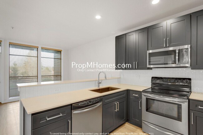 Foto del edificio - Updated One Bedroom Condo in Downtown Gres...