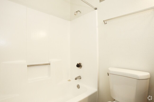 1HAB, 1BA - 620 ft² - Sandstone Apartments