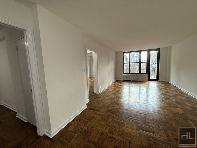 Building Photo - EAST 35 STREET Building Photo - EAST 35 STREET