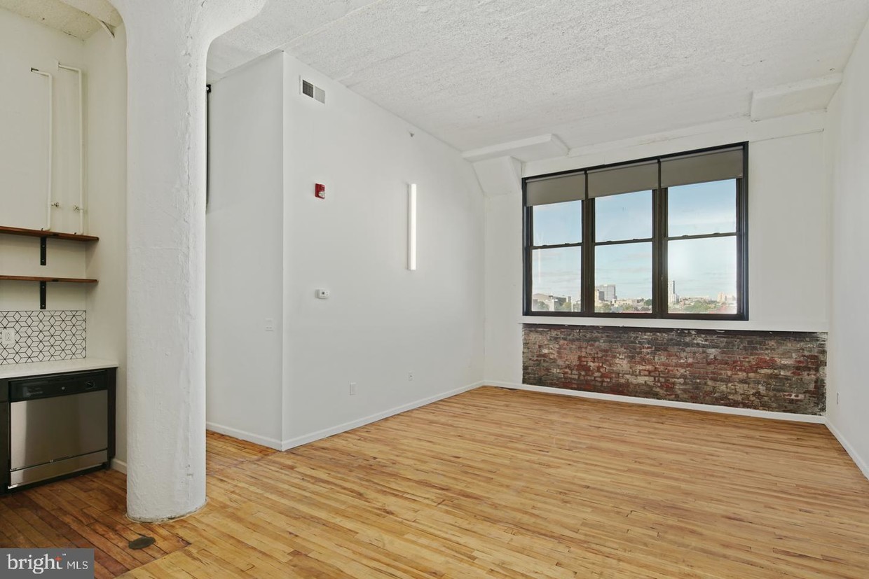 Primary Photo - 1217 Spring Garden St