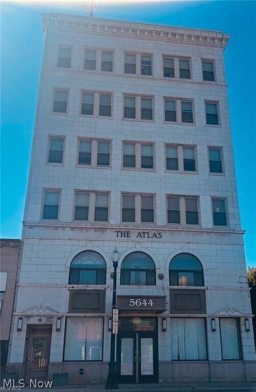 Building Photo - 5644 Broadway Ave