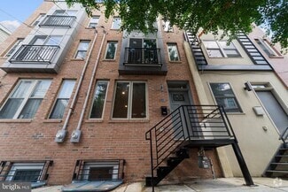 Building Photo - 1207 E Oxford St