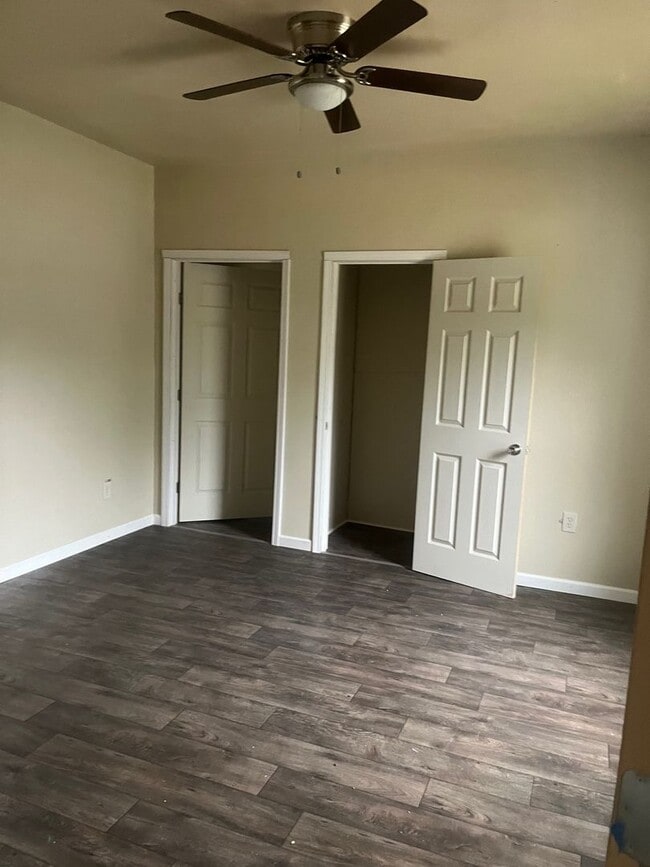 Building Photo - LPP - 428 S. Fredonia St.