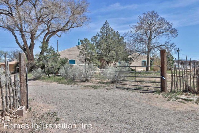 Building Photo - 470 Golden Poppy St