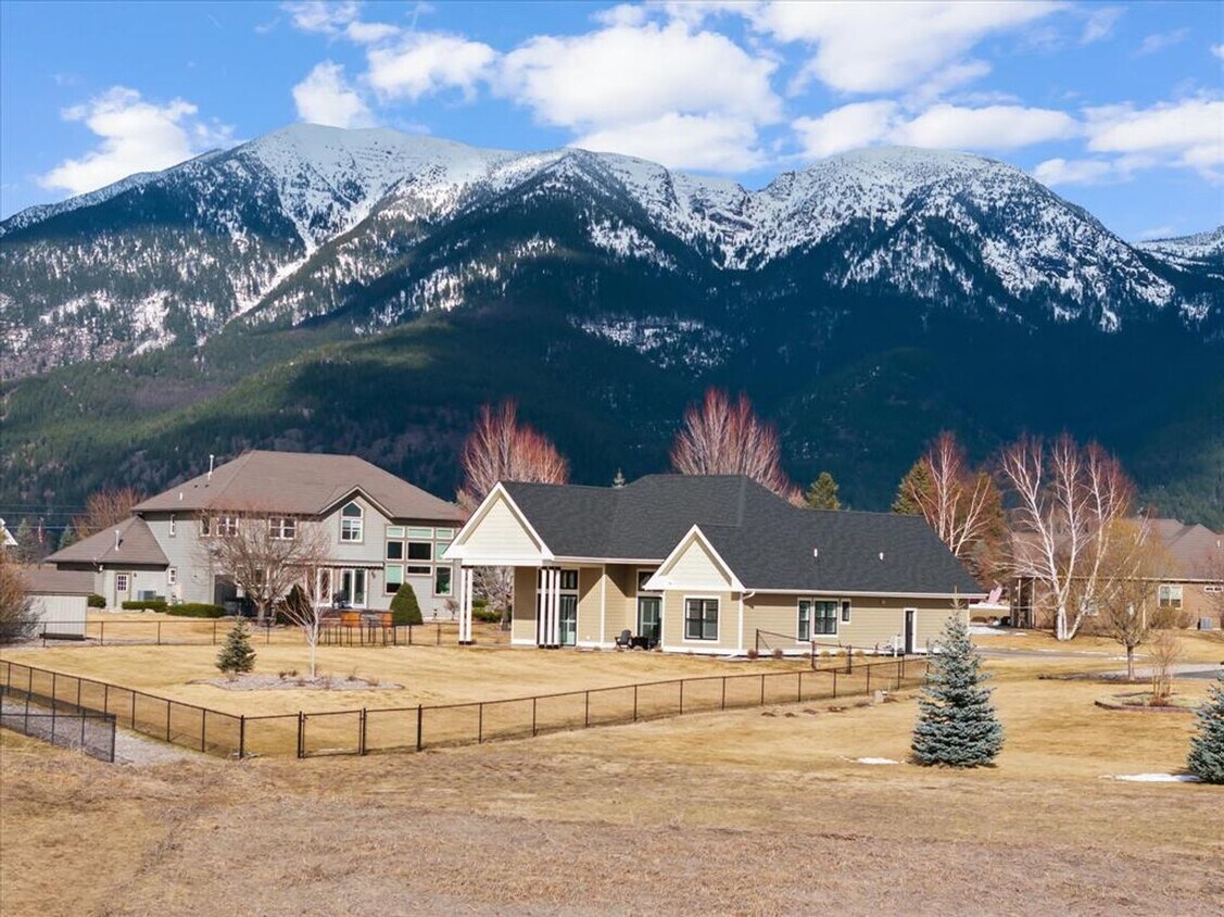 Foto principal - Stunning Kalispell Home