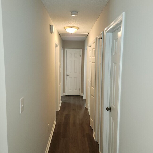 Foto del edificio - 3 Bedroom House for Rent Youngsville
