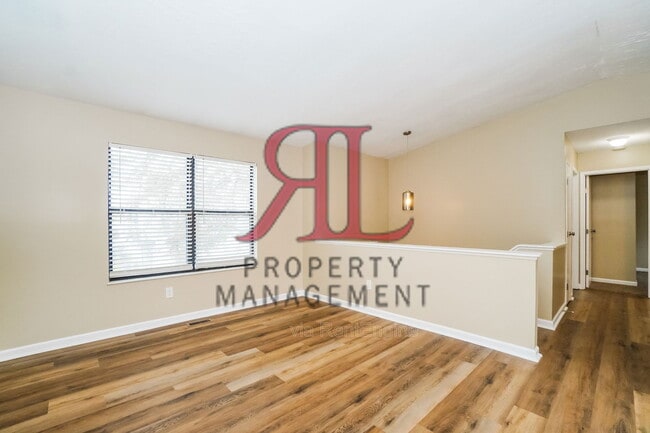 Building Photo - 836 Hickok Dr