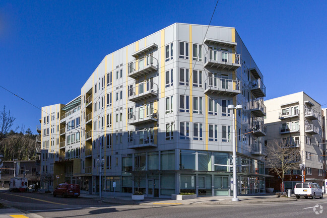 Building Photo - The Matisse