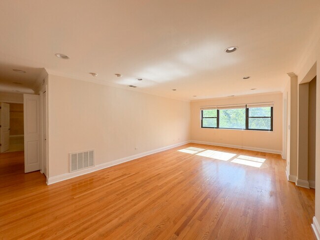 Foto del edificio - 515 Sheridan Rd