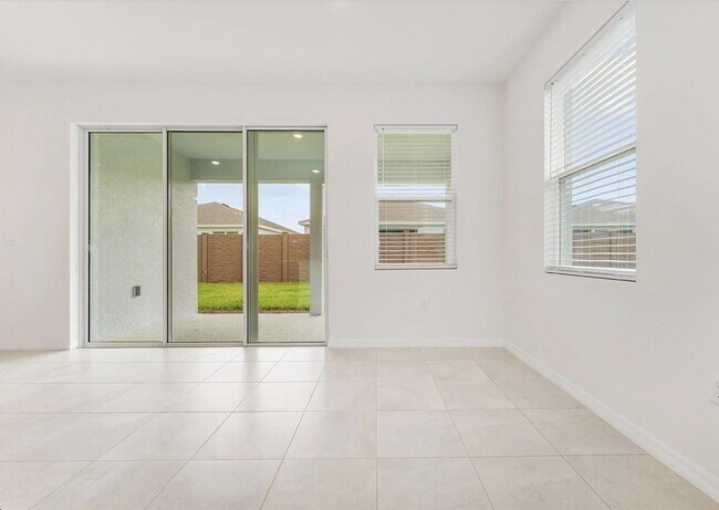 Foto del edificio - 4008 NW 48th Ter Rd