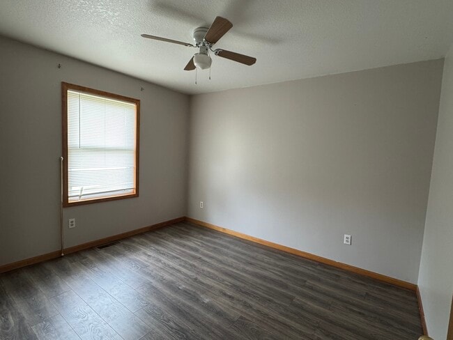 Building Photo - Indian Reserve Rental