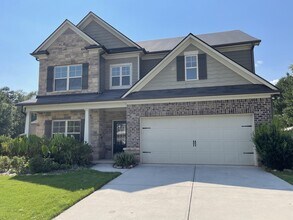 Building Photo - 7531 Silk Tree Pointe
