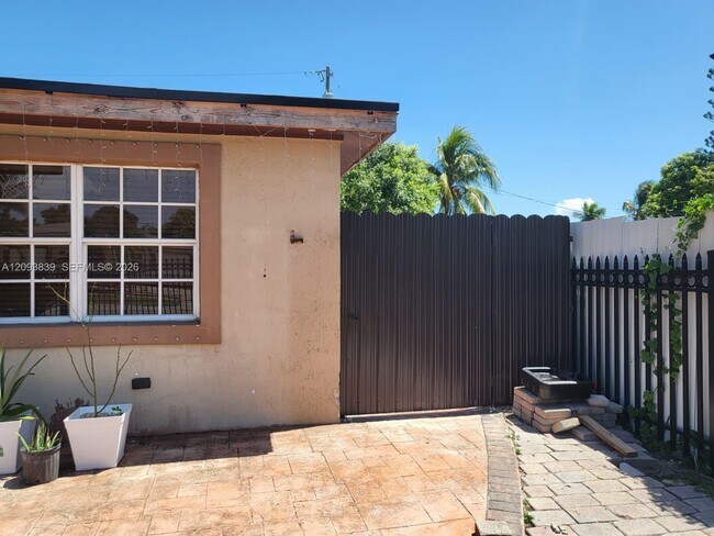 Building Photo - 15320 SW 298th Terrace
