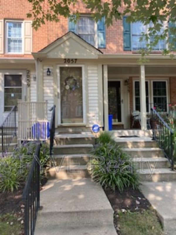 Primary Photo - 2057 Westchester Dr