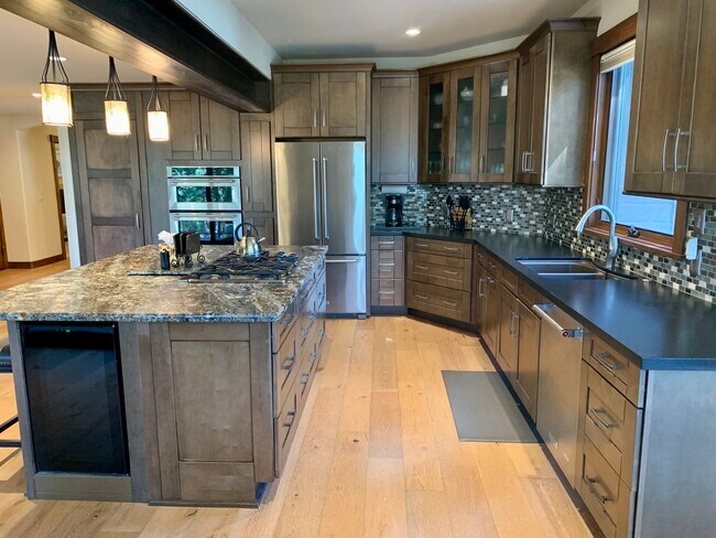Building Photo - 651 Saddlehorn Dr