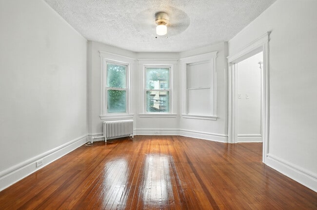 Building Photo - 97 Hopkins Pl