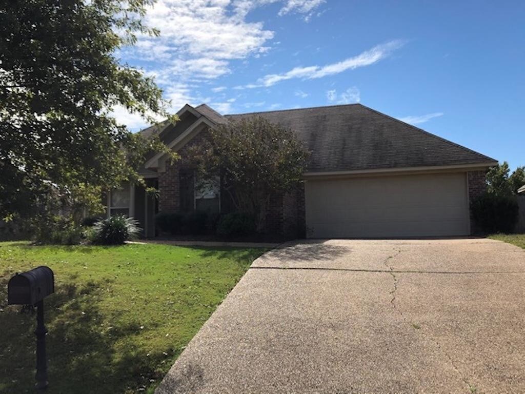 203 Pineleaf Cove, Brandon, MS 39047 House Rental in Brandon, MS