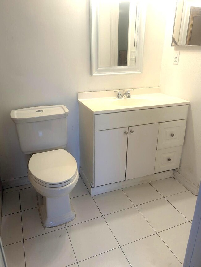 Foto del edificio - 20400 NW 7th Ave