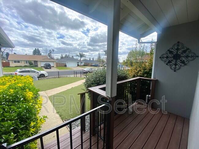 Building Photo - 1107 Coloma Way